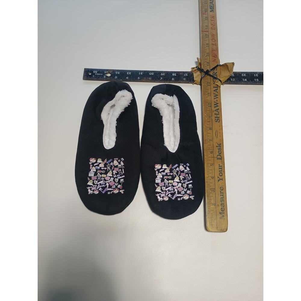 Taylor Swift Print Fuzzy Slippers - Cozy Comfort